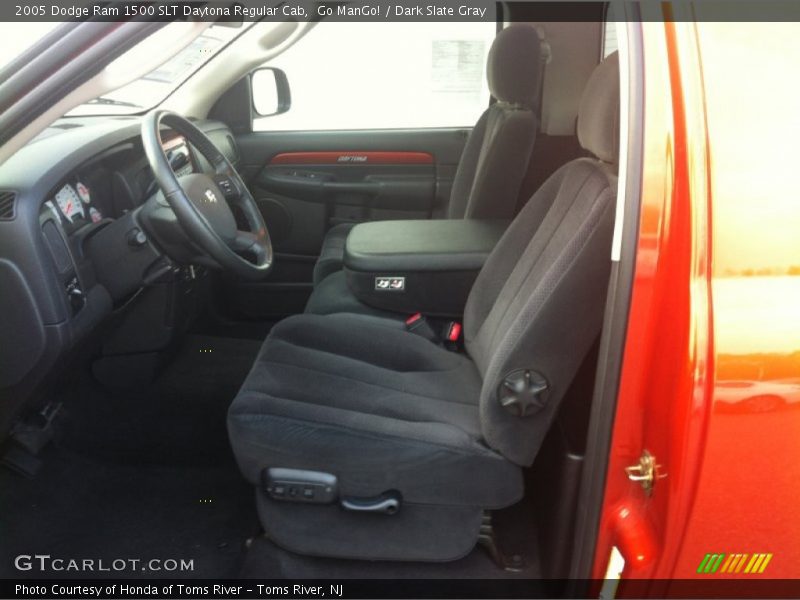 Go ManGo! / Dark Slate Gray 2005 Dodge Ram 1500 SLT Daytona Regular Cab