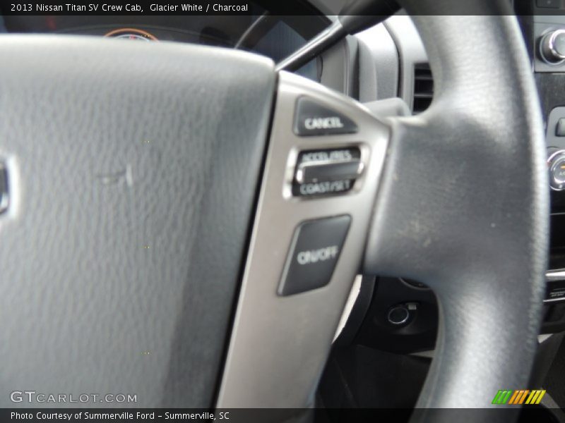 Glacier White / Charcoal 2013 Nissan Titan SV Crew Cab