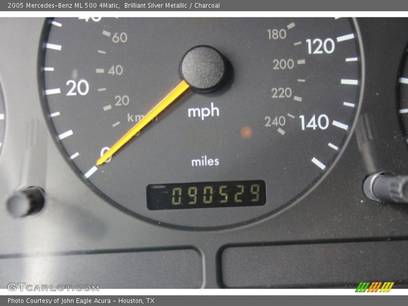Brilliant Silver Metallic / Charcoal 2005 Mercedes-Benz ML 500 4Matic