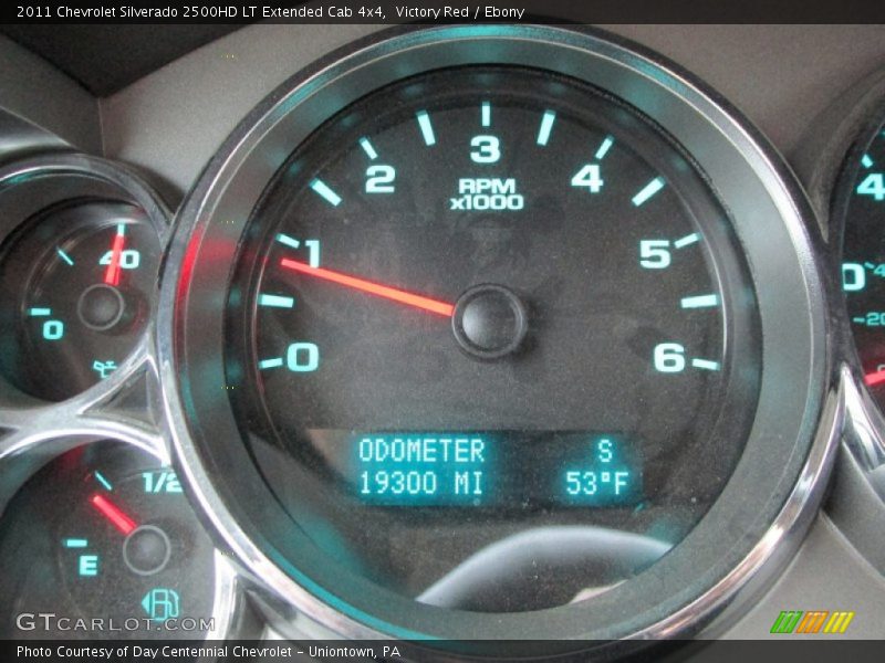 Victory Red / Ebony 2011 Chevrolet Silverado 2500HD LT Extended Cab 4x4