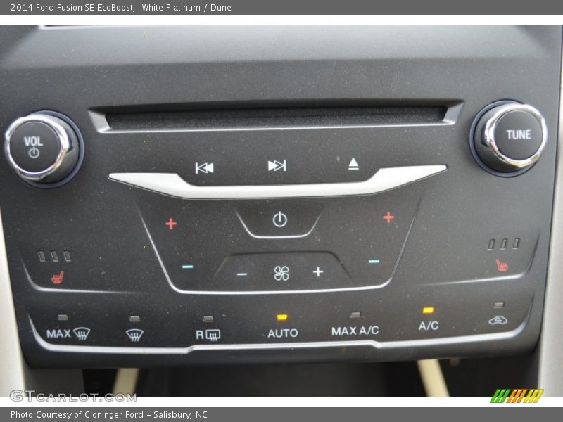 White Platinum / Dune 2014 Ford Fusion SE EcoBoost