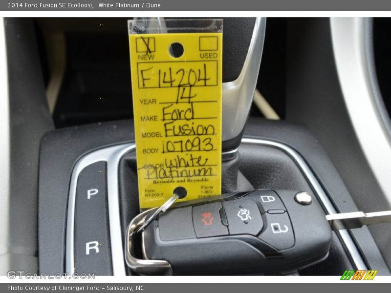White Platinum / Dune 2014 Ford Fusion SE EcoBoost