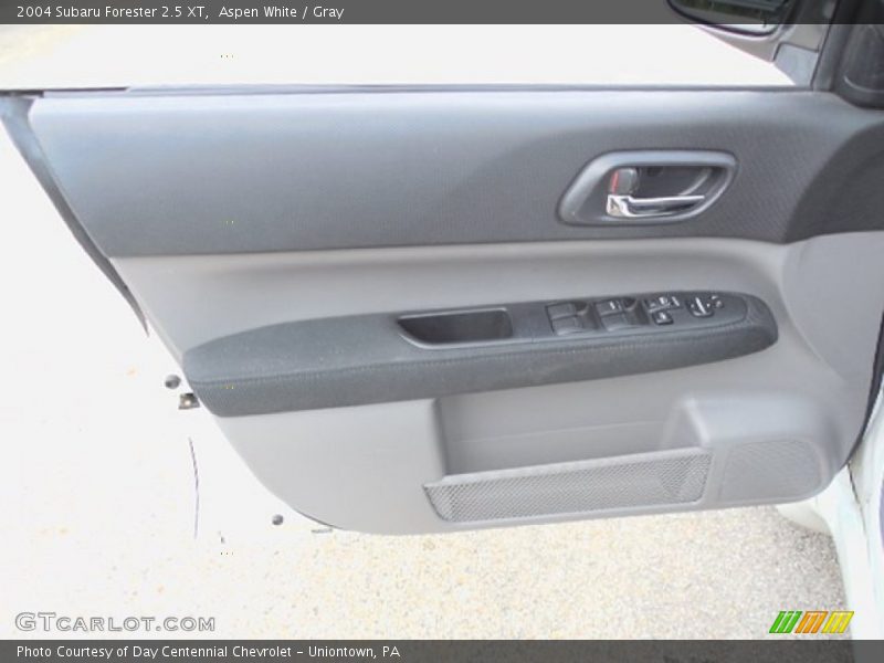 Aspen White / Gray 2004 Subaru Forester 2.5 XT