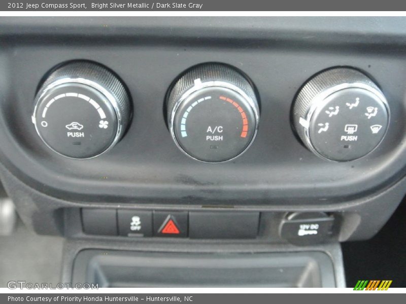 Bright Silver Metallic / Dark Slate Gray 2012 Jeep Compass Sport