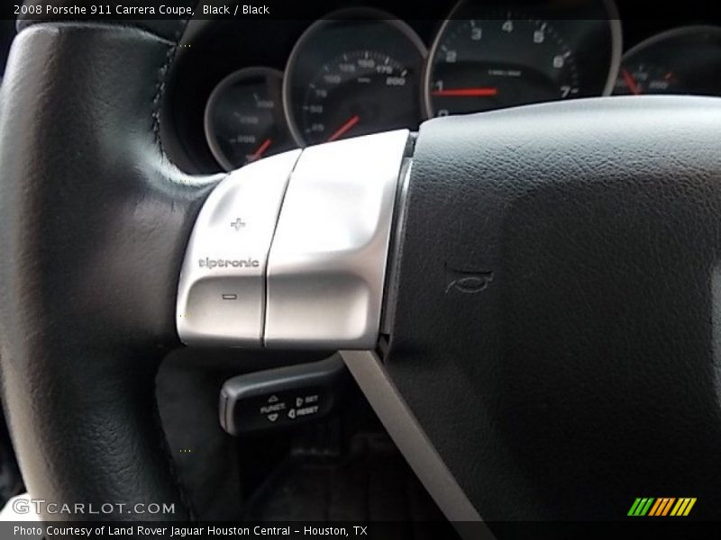 Controls of 2008 911 Carrera Coupe