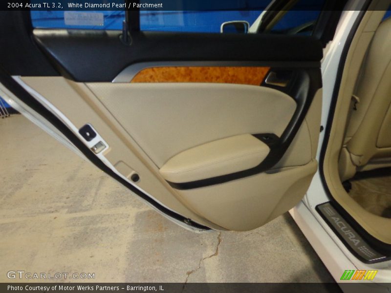 White Diamond Pearl / Parchment 2004 Acura TL 3.2