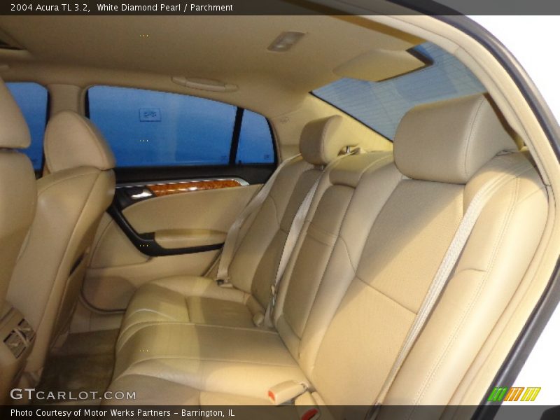 White Diamond Pearl / Parchment 2004 Acura TL 3.2