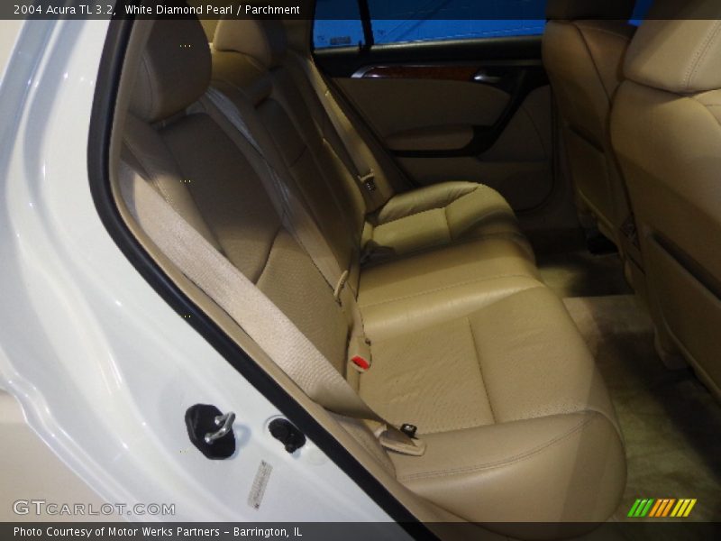 White Diamond Pearl / Parchment 2004 Acura TL 3.2