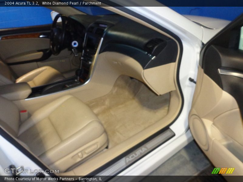 White Diamond Pearl / Parchment 2004 Acura TL 3.2