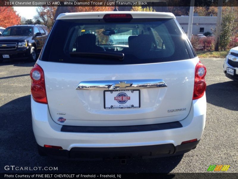 White Diamond Tricoat / Light Titanium/Jet Black 2014 Chevrolet Equinox LS AWD