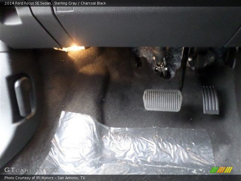 Sterling Gray / Charcoal Black 2014 Ford Focus SE Sedan