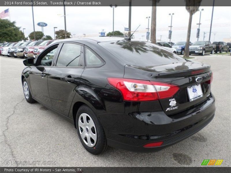 Tuxedo Black / Charcoal Black 2014 Ford Focus S Sedan