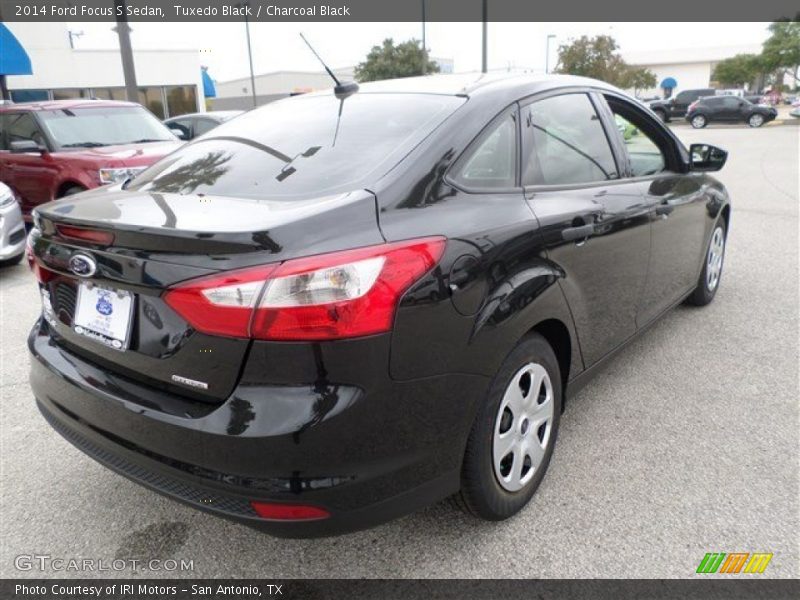 Tuxedo Black / Charcoal Black 2014 Ford Focus S Sedan