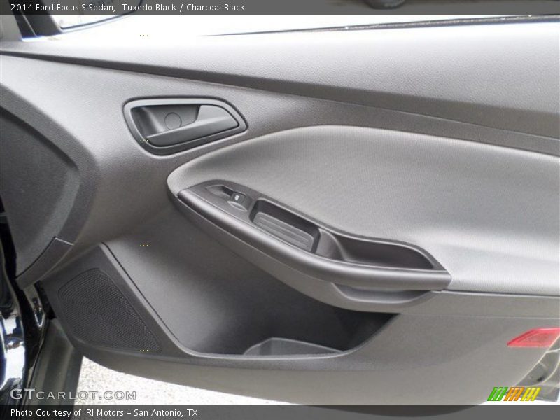 Tuxedo Black / Charcoal Black 2014 Ford Focus S Sedan