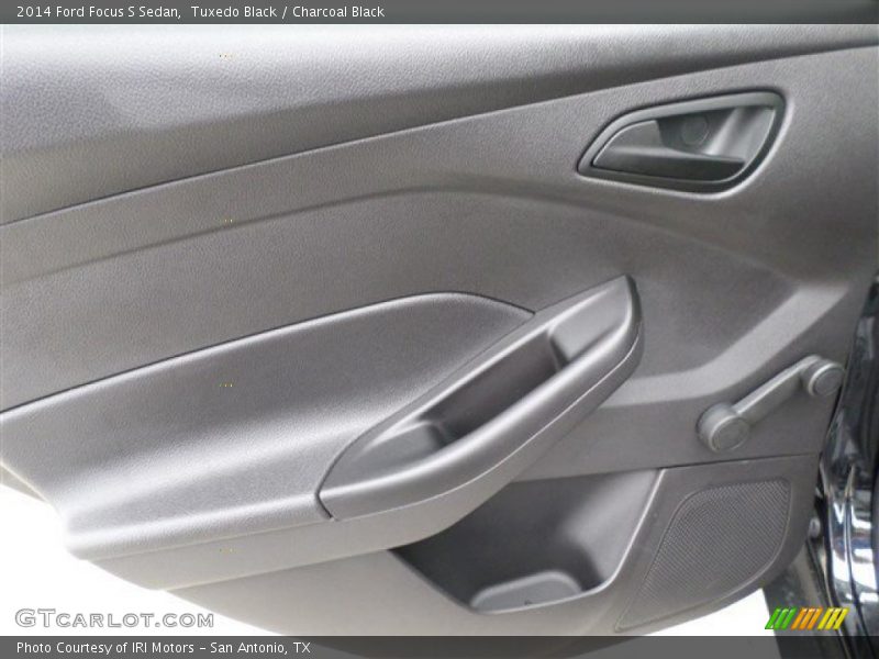 Tuxedo Black / Charcoal Black 2014 Ford Focus S Sedan