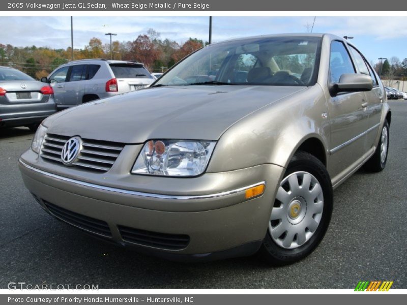 Wheat Beige Metallic / Pure Beige 2005 Volkswagen Jetta GL Sedan