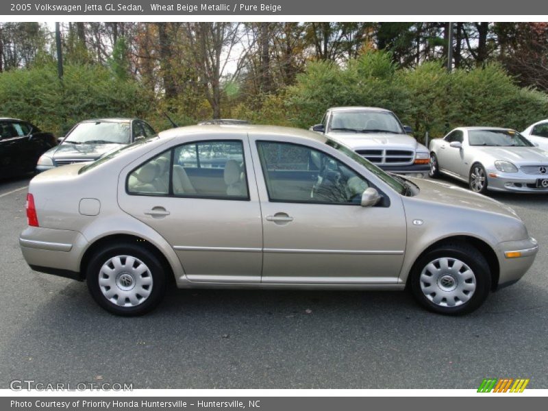 Wheat Beige Metallic / Pure Beige 2005 Volkswagen Jetta GL Sedan