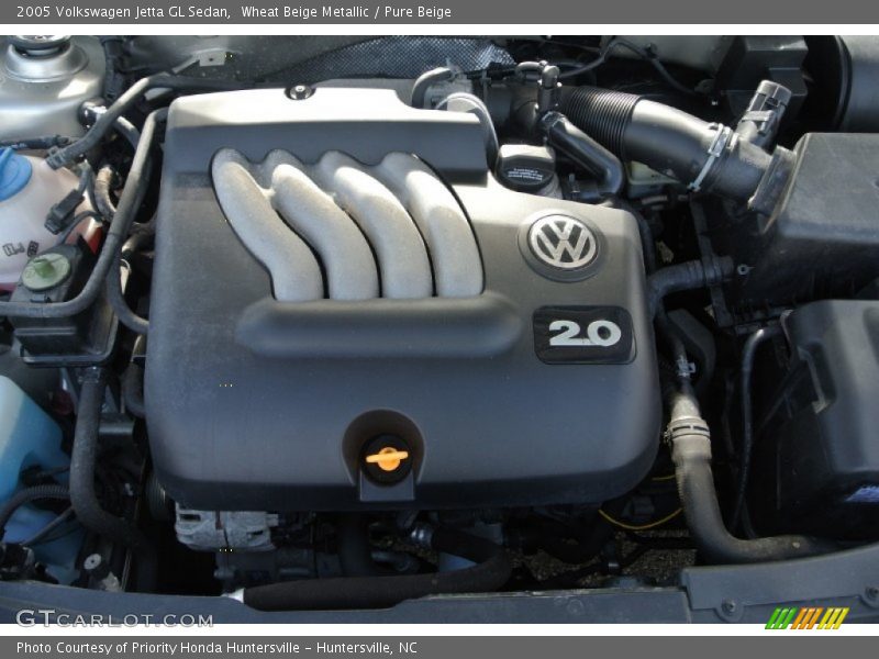 Wheat Beige Metallic / Pure Beige 2005 Volkswagen Jetta GL Sedan
