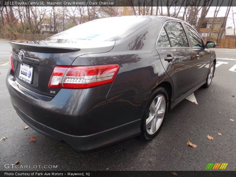 Magnetic Gray Metallic / Dark Charcoal 2011 Toyota Camry SE