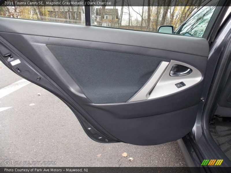 Magnetic Gray Metallic / Dark Charcoal 2011 Toyota Camry SE