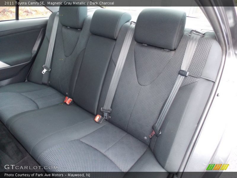 Magnetic Gray Metallic / Dark Charcoal 2011 Toyota Camry SE
