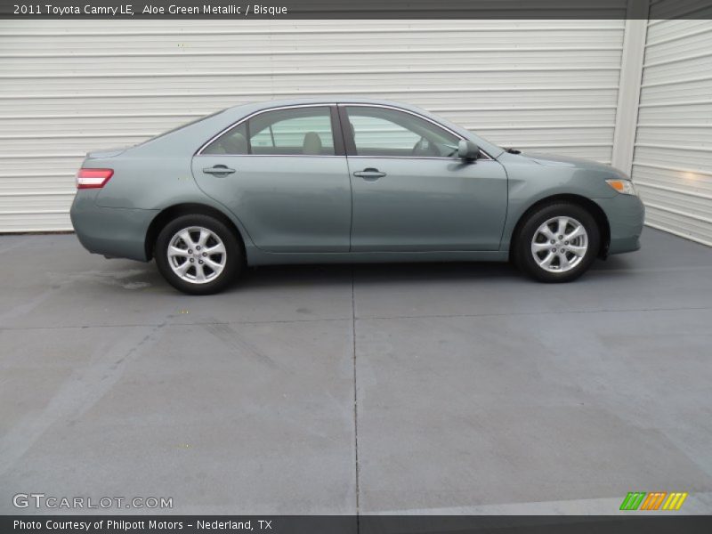 Aloe Green Metallic / Bisque 2011 Toyota Camry LE