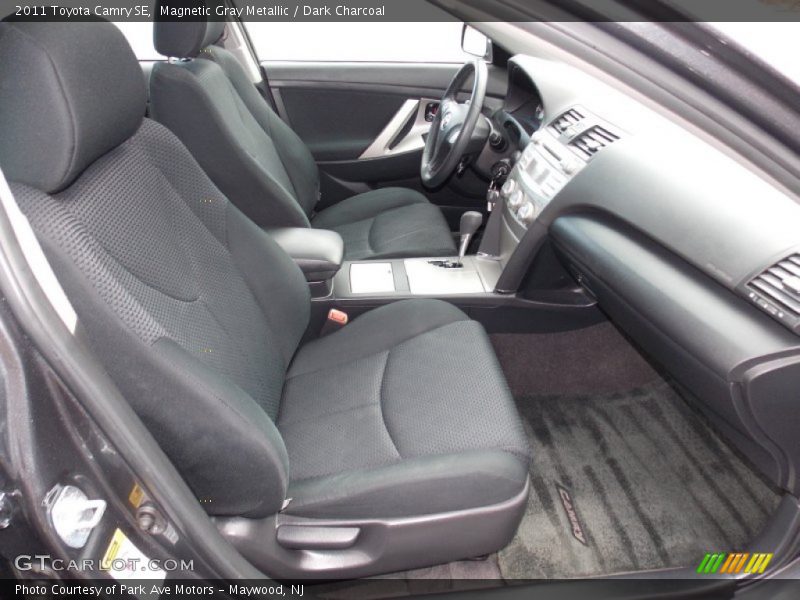 Magnetic Gray Metallic / Dark Charcoal 2011 Toyota Camry SE