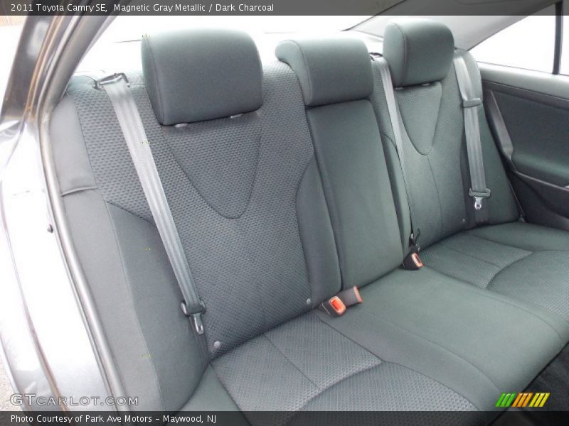 Magnetic Gray Metallic / Dark Charcoal 2011 Toyota Camry SE