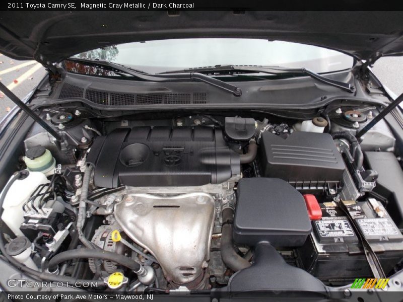 Magnetic Gray Metallic / Dark Charcoal 2011 Toyota Camry SE