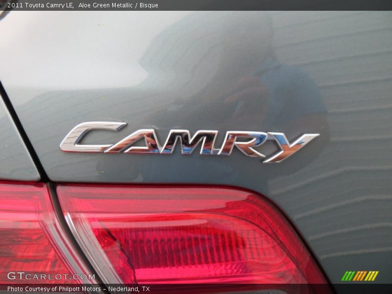 Aloe Green Metallic / Bisque 2011 Toyota Camry LE