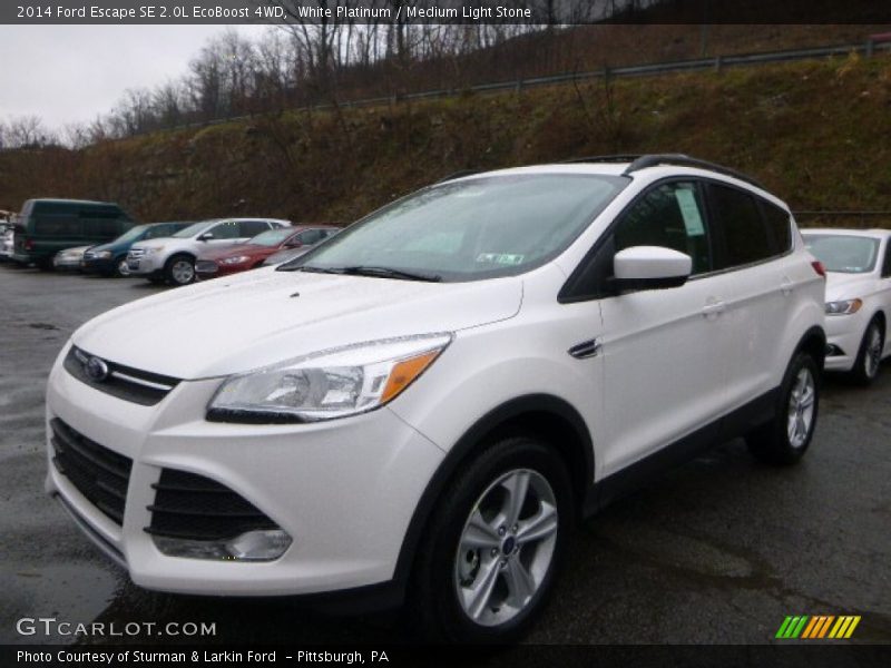 Front 3/4 View of 2014 Escape SE 2.0L EcoBoost 4WD