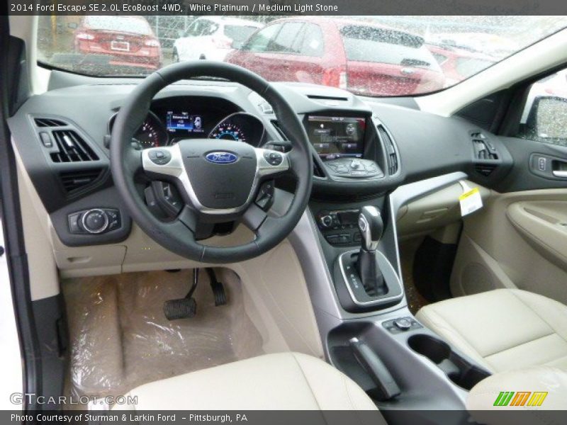  2014 Escape SE 2.0L EcoBoost 4WD Medium Light Stone Interior