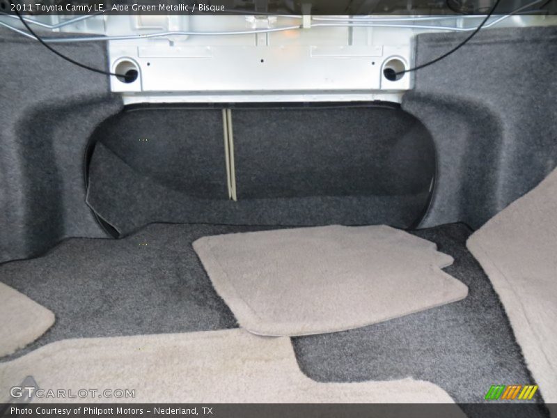 Aloe Green Metallic / Bisque 2011 Toyota Camry LE