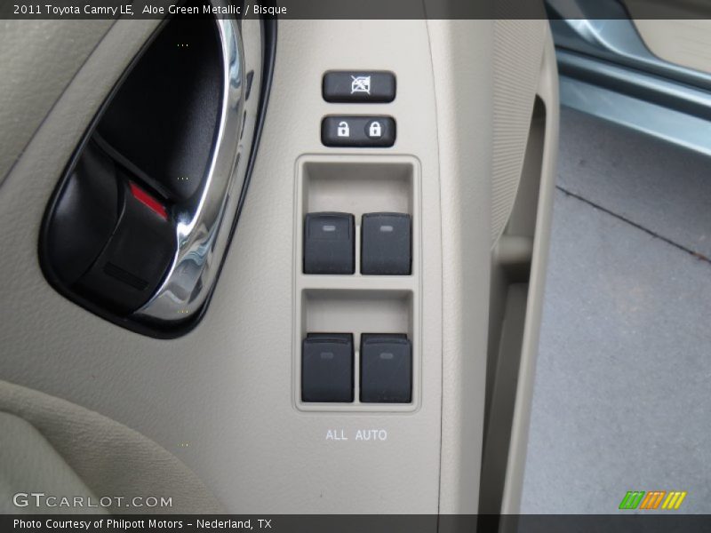 Aloe Green Metallic / Bisque 2011 Toyota Camry LE
