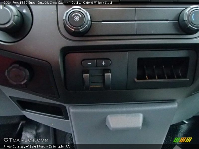 Oxford White / Steel 2014 Ford F350 Super Duty XL Crew Cab 4x4 Dually