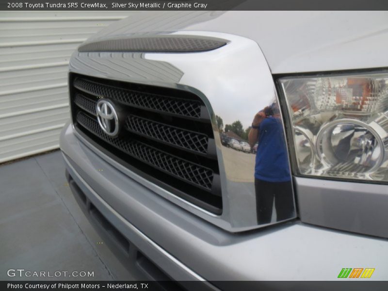 Silver Sky Metallic / Graphite Gray 2008 Toyota Tundra SR5 CrewMax