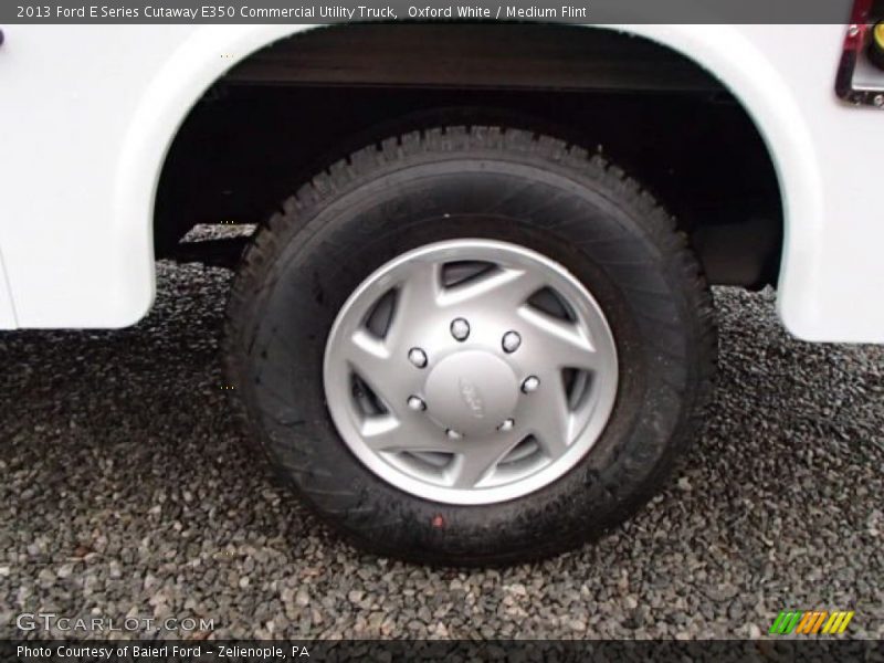 Oxford White / Medium Flint 2013 Ford E Series Cutaway E350 Commercial Utility Truck