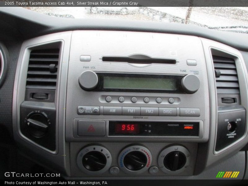 Silver Streak Mica / Graphite Gray 2005 Toyota Tacoma Access Cab 4x4