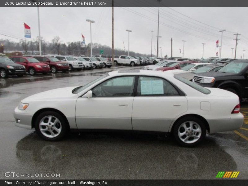 Diamond White Pearl / Ivory 2000 Lexus ES 300 Sedan