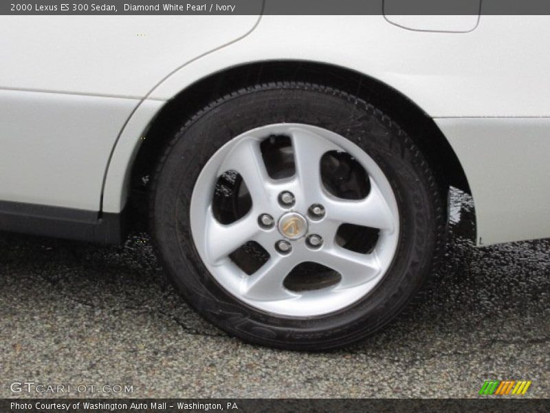  2000 ES 300 Sedan Wheel