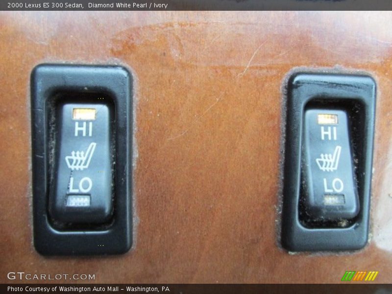 Diamond White Pearl / Ivory 2000 Lexus ES 300 Sedan