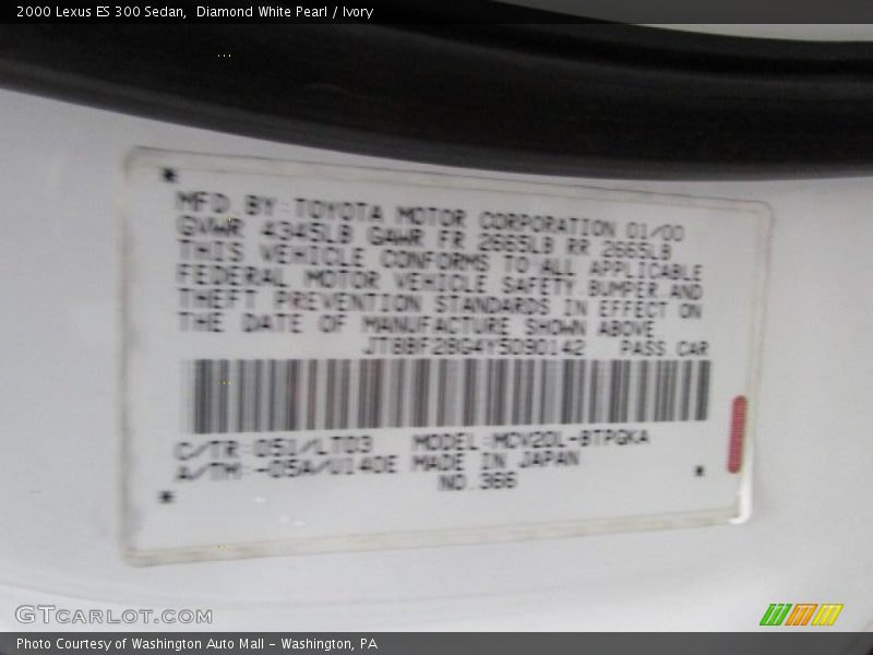 Diamond White Pearl / Ivory 2000 Lexus ES 300 Sedan