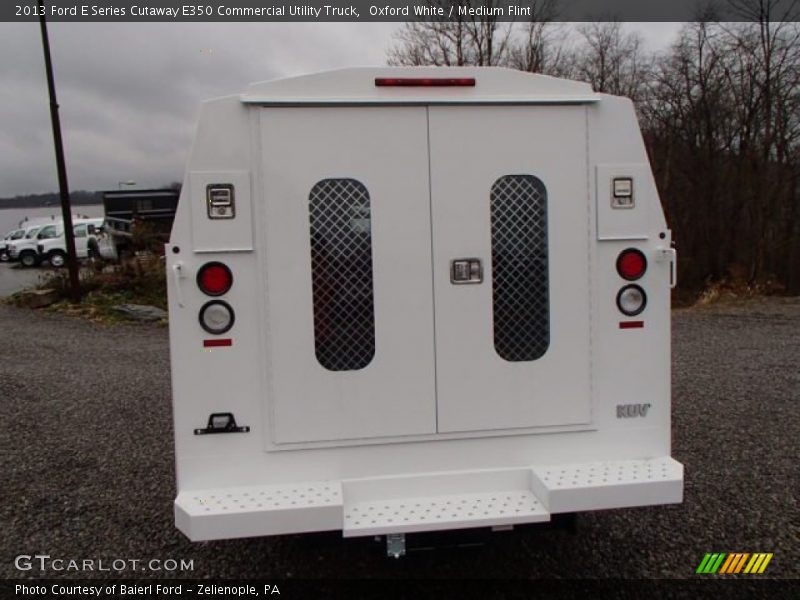 Oxford White / Medium Flint 2013 Ford E Series Cutaway E350 Commercial Utility Truck