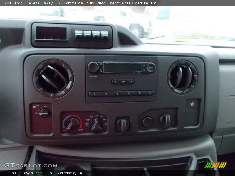 Oxford White / Medium Flint 2013 Ford E Series Cutaway E350 Commercial Utility Truck