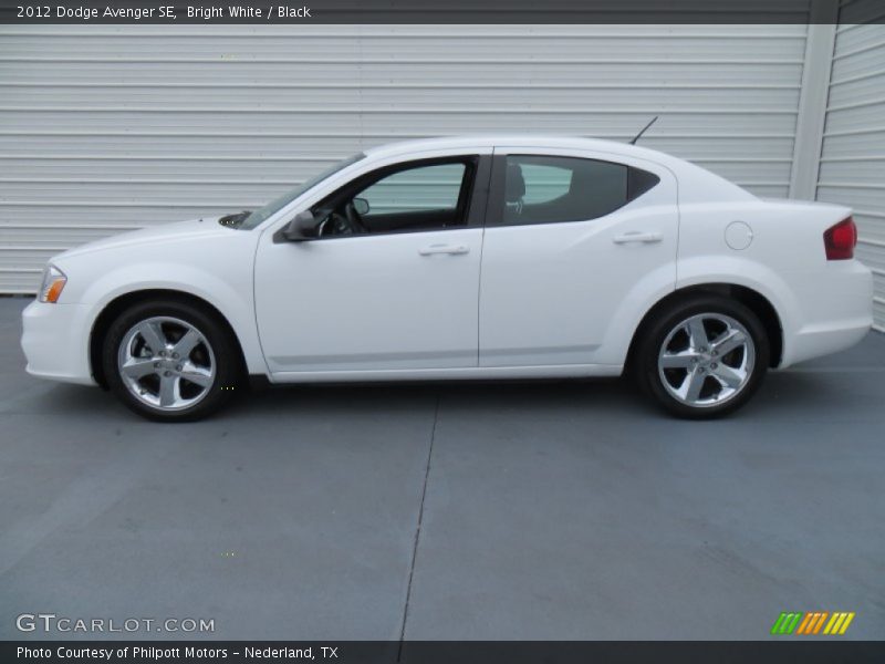 Bright White / Black 2012 Dodge Avenger SE