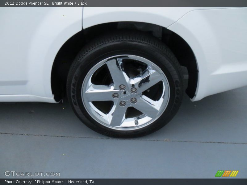 Bright White / Black 2012 Dodge Avenger SE