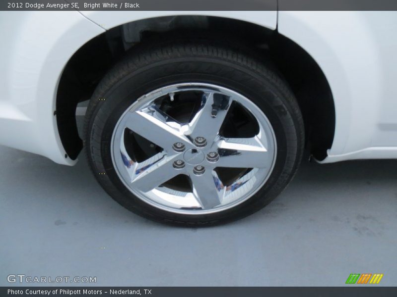 Bright White / Black 2012 Dodge Avenger SE