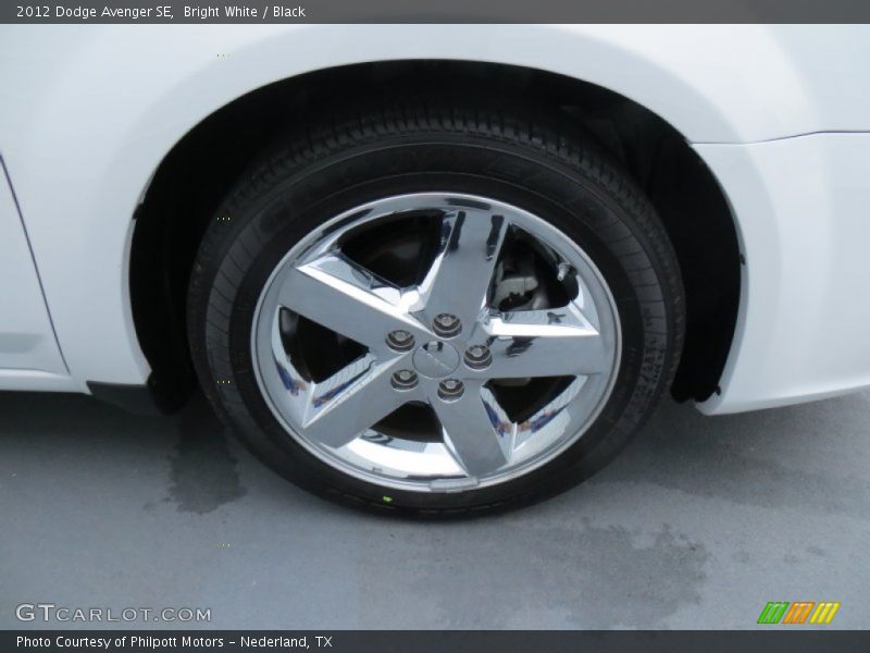 Bright White / Black 2012 Dodge Avenger SE