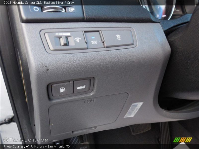 Radiant Silver / Gray 2013 Hyundai Sonata GLS