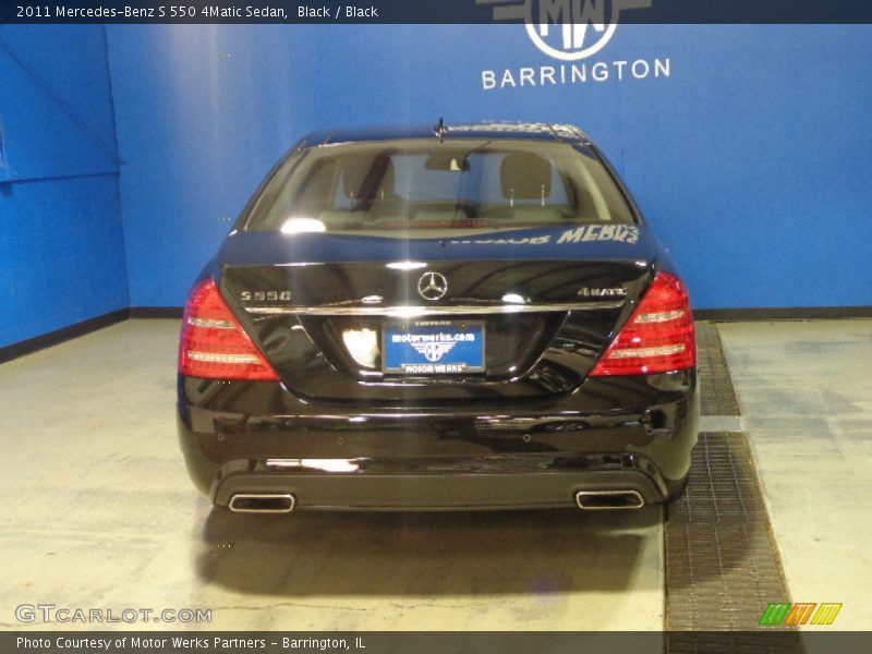 Black / Black 2011 Mercedes-Benz S 550 4Matic Sedan